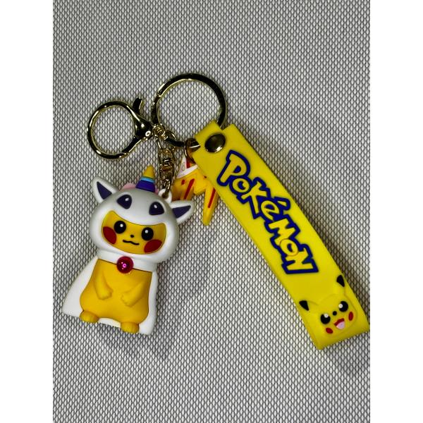 LLAVERO GOMA POKEMON PIKACHU DISFRAZADO #04