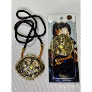 COLGANTE DR. STRANGE BRILLA EN OSCURIDAD PLATA