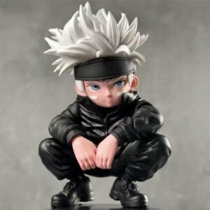 FIGURA JUJUTSU KAISEN - GOJO SATORU CHIBI ARRODILLADO PVC HARD TOY SET WITH BASE SIZE 13 CM
