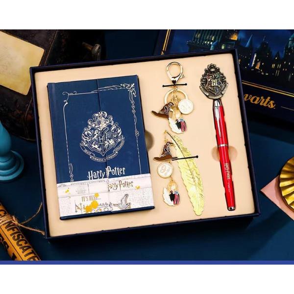 CUADERNO HARRY POTTER  + BOLIGRAFO + MARCA PAGINAS CON FORMA DE PLUMA GRYFFINDOR
