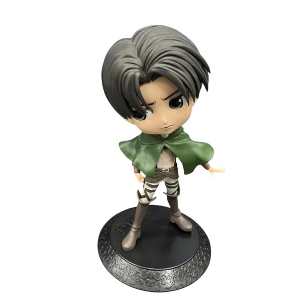 FIGURA ATTACK ON TITAN Q POSKET LEVI SHINGEKI CON CAJA