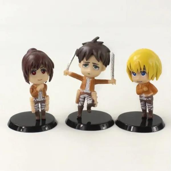 GASHAPONES ATTACK ON TITTAN 6PCS SIZE 9 CM EN BOLSA