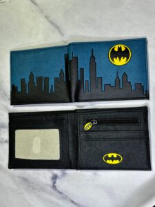 BILLETERA BATMAN CIUDAD GOTICA DC SILICONA