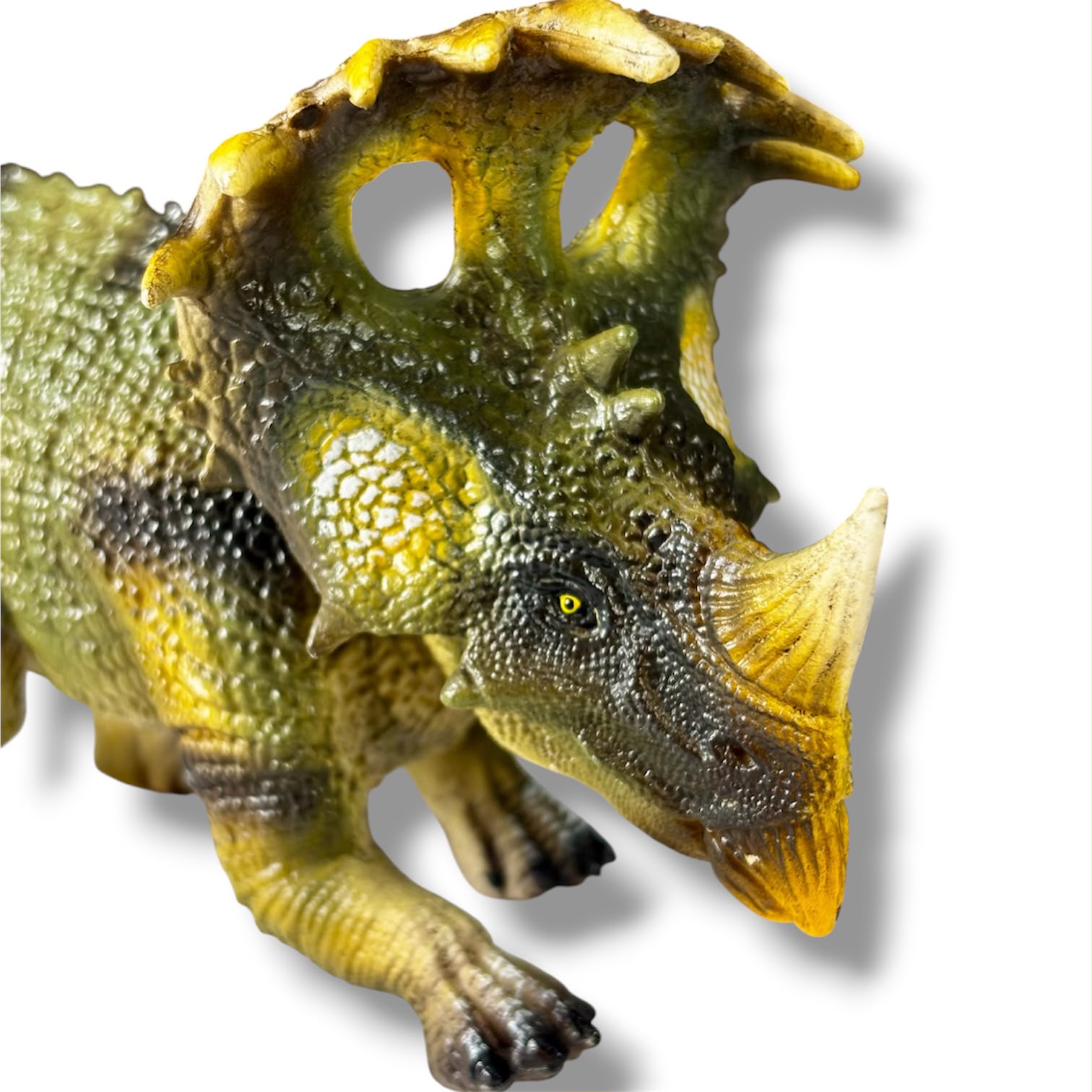 FIGURA DINOSAURIO SINOCERATOPS #01