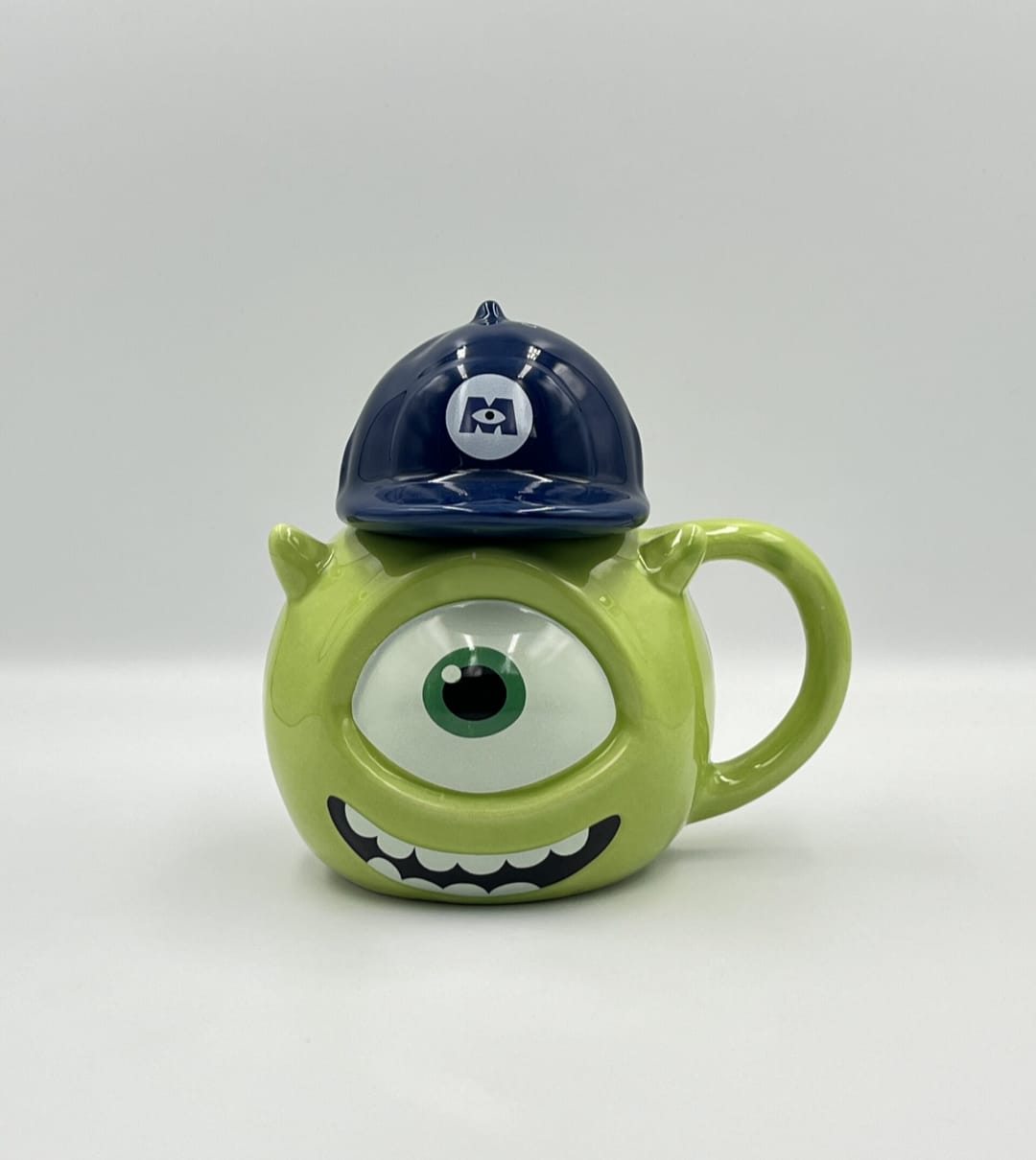 TAZA 3D CERÁMICA MONSTER INC - MIKE WAZOWSKI CON GORRA CON CAJA
