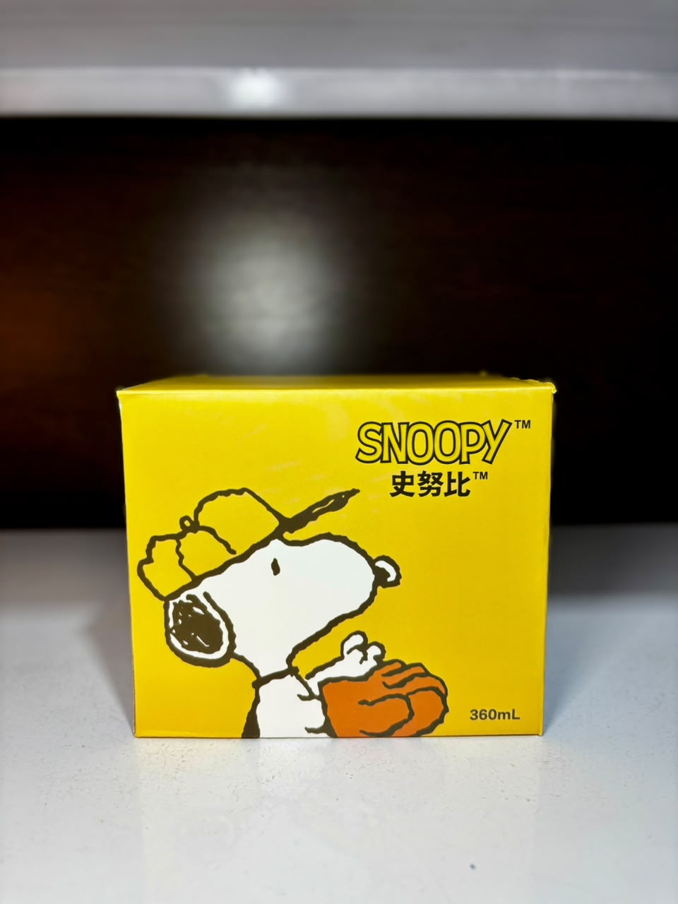 TAZA CERÁMICA SNOOPY #05 CON TAPA DE SILICONA EN CAJA