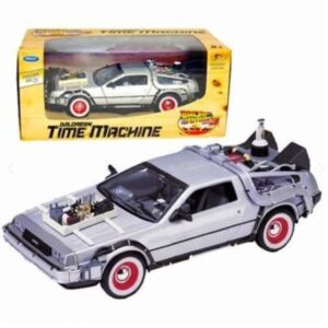 FIGURA VOLVER AL FUTURO DELOREAN #2 ESCALA 1:24